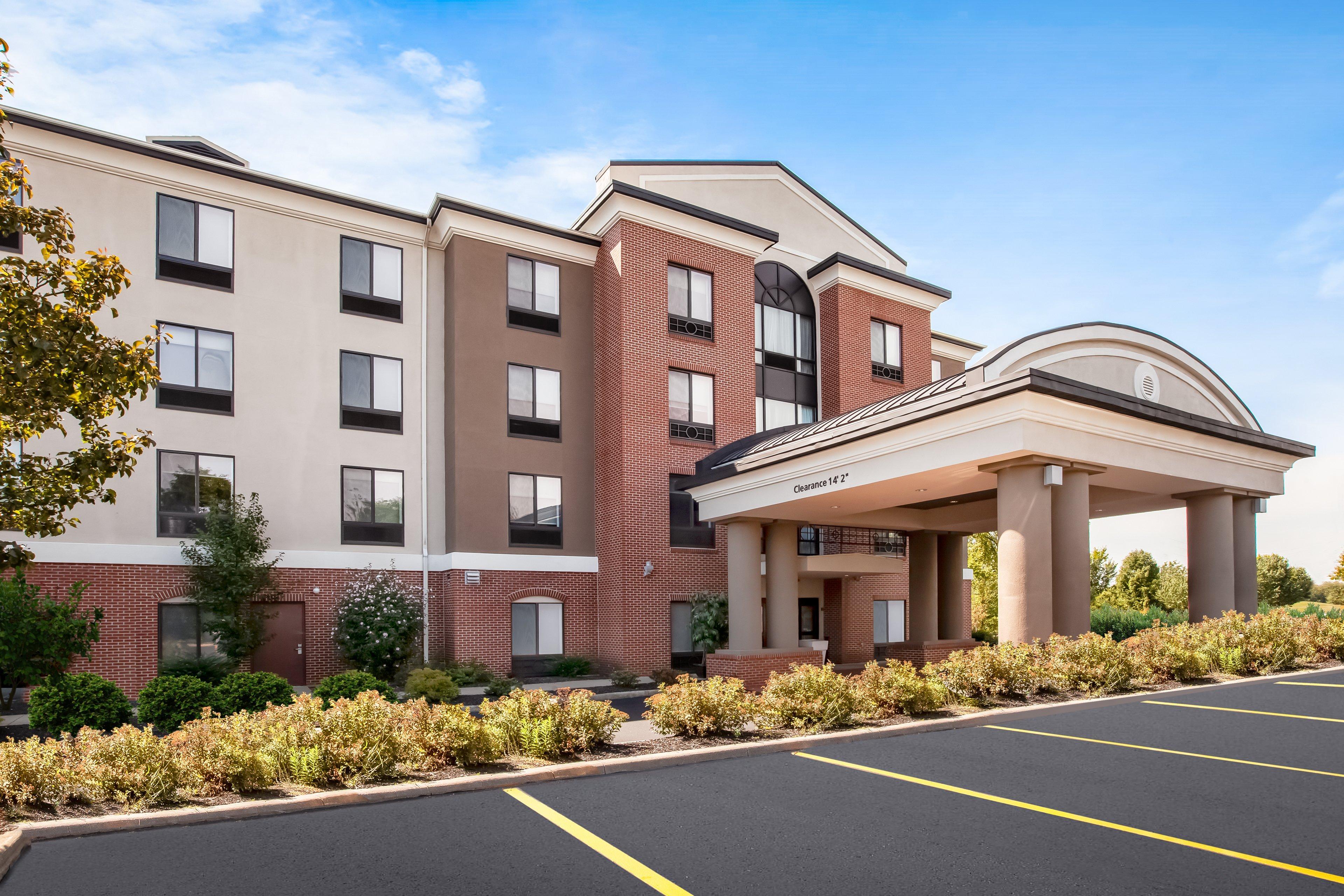 Holiday Inn Express Hotel & Suites Cleveland-Richfield By Ihg Brecksville Ngoại thất bức ảnh