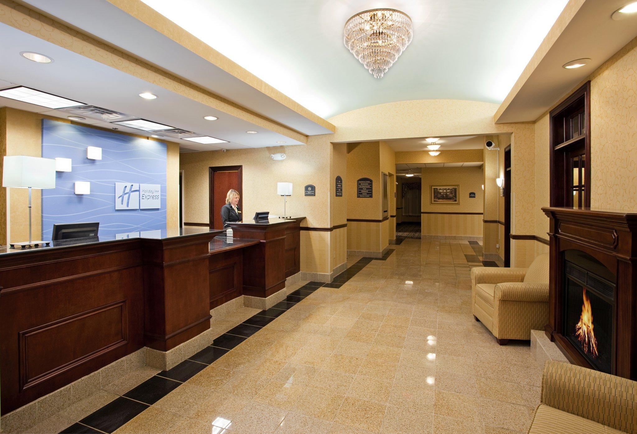 Holiday Inn Express Hotel & Suites Cleveland-Richfield By Ihg Brecksville Ngoại thất bức ảnh