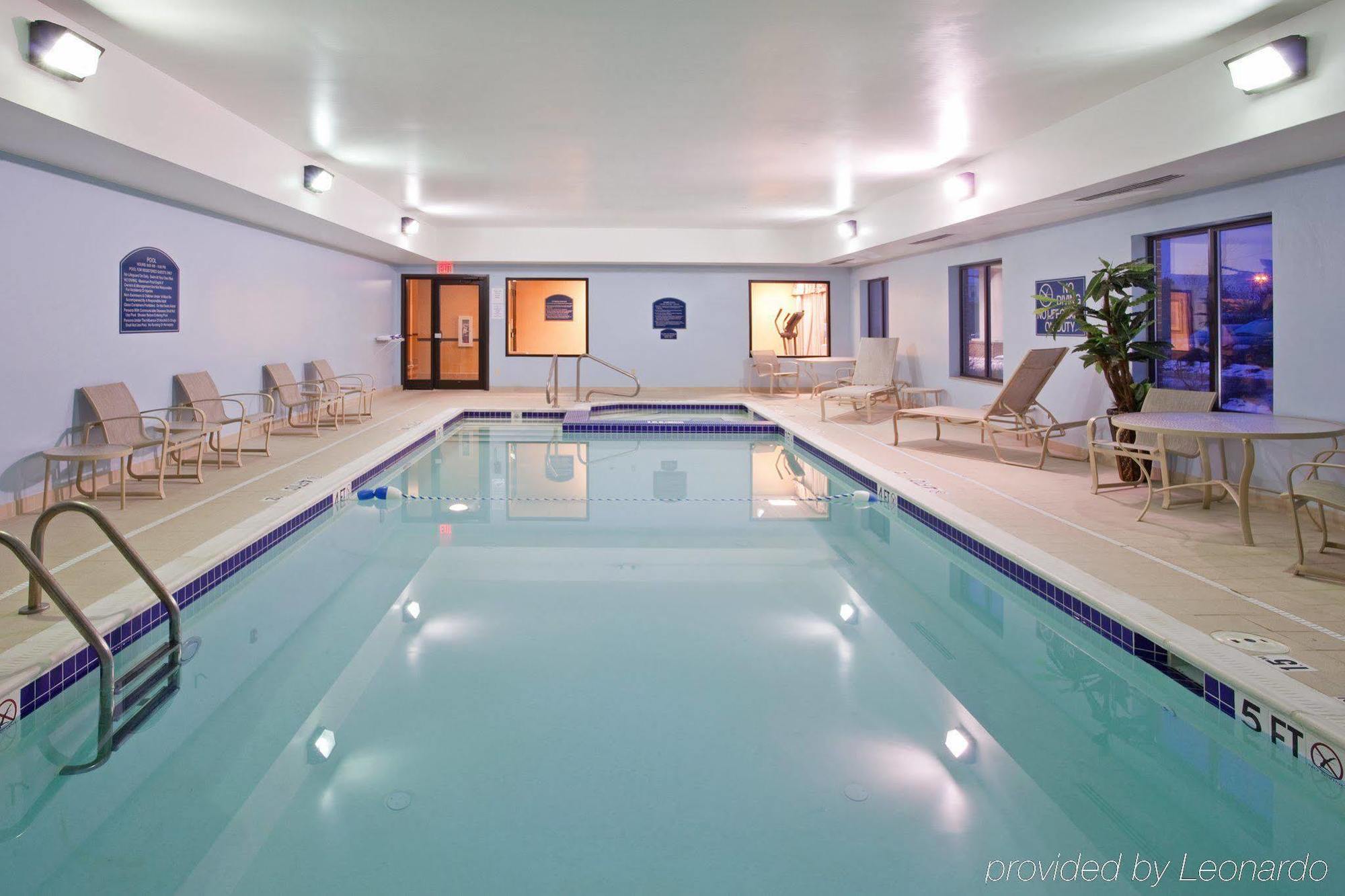 Holiday Inn Express Hotel & Suites Cleveland-Richfield By Ihg Brecksville Tiện nghi bức ảnh